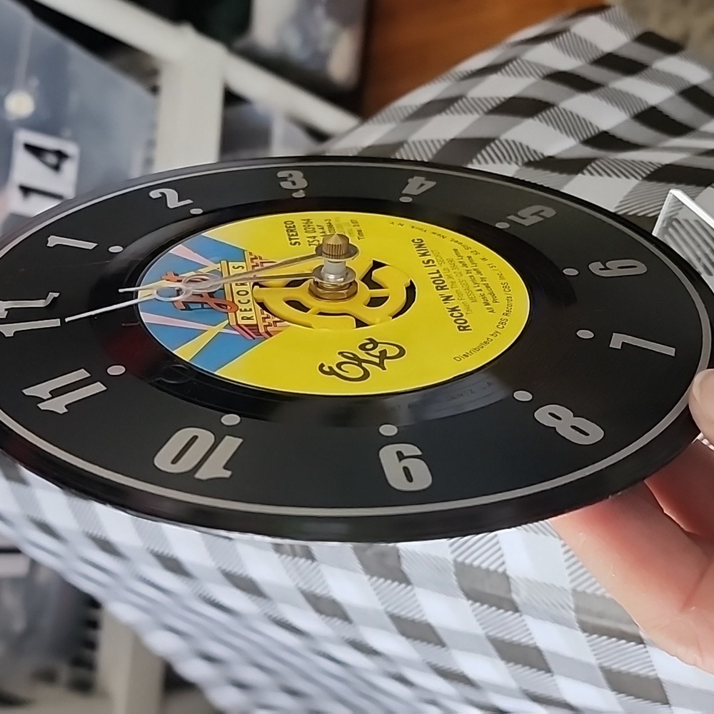 Rock and Roll is King desk clock. - Picture 6 of 7